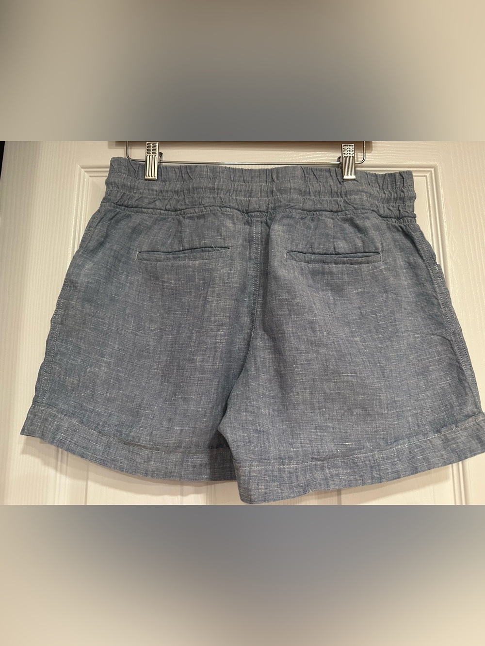 Athleta Cabo linen shorts, elastic waist, with drawstring tie. Chambray color. - Picture 2 of 4